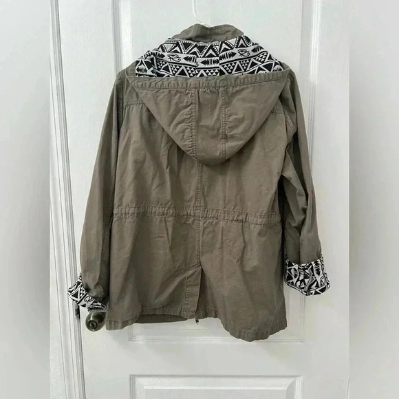 Blu Pepper Jacket (Size L) - Picture 2 of 12